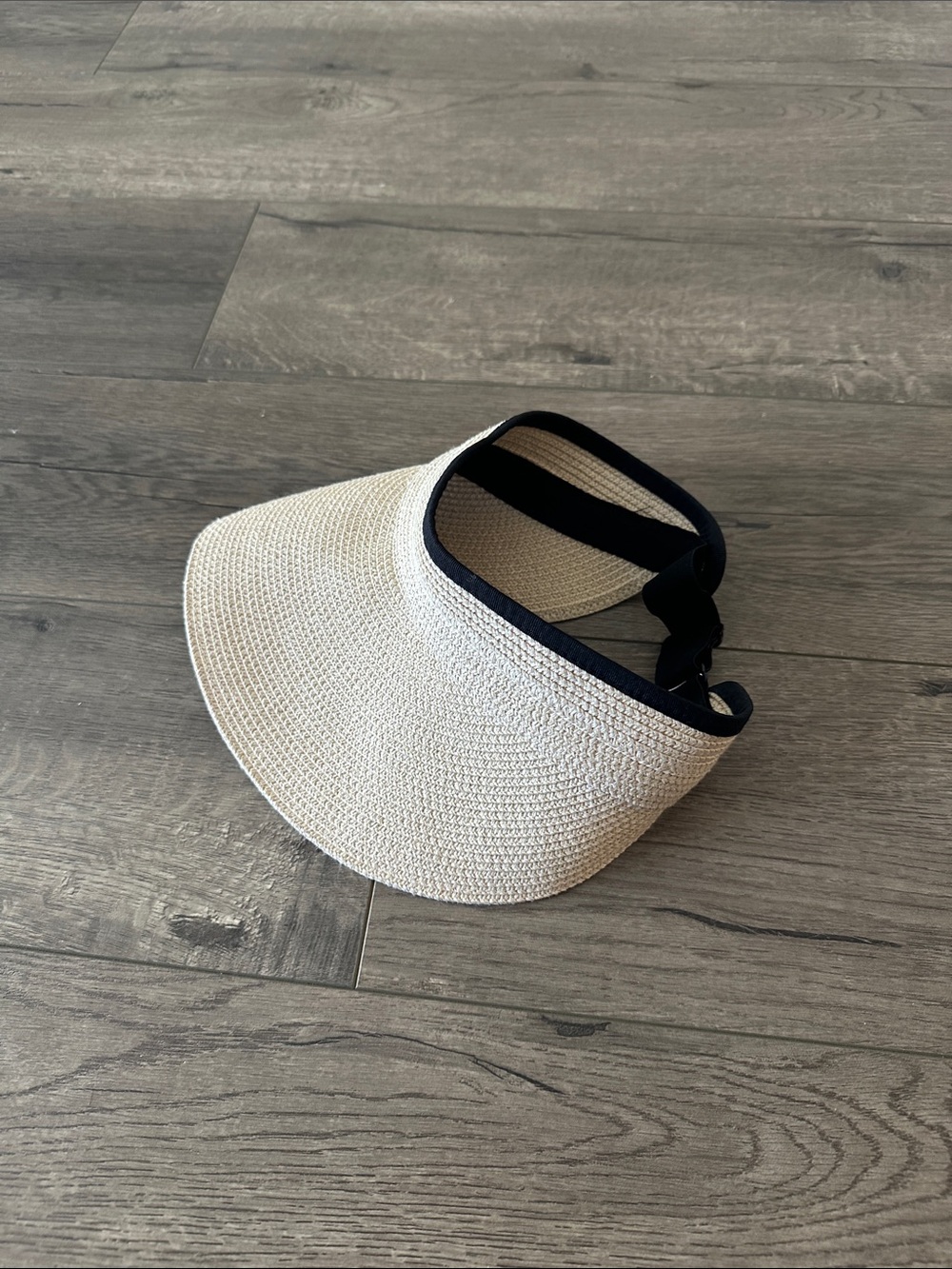 Visor - Picture 2 of 4